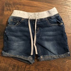 SOLD! Girls shorts
